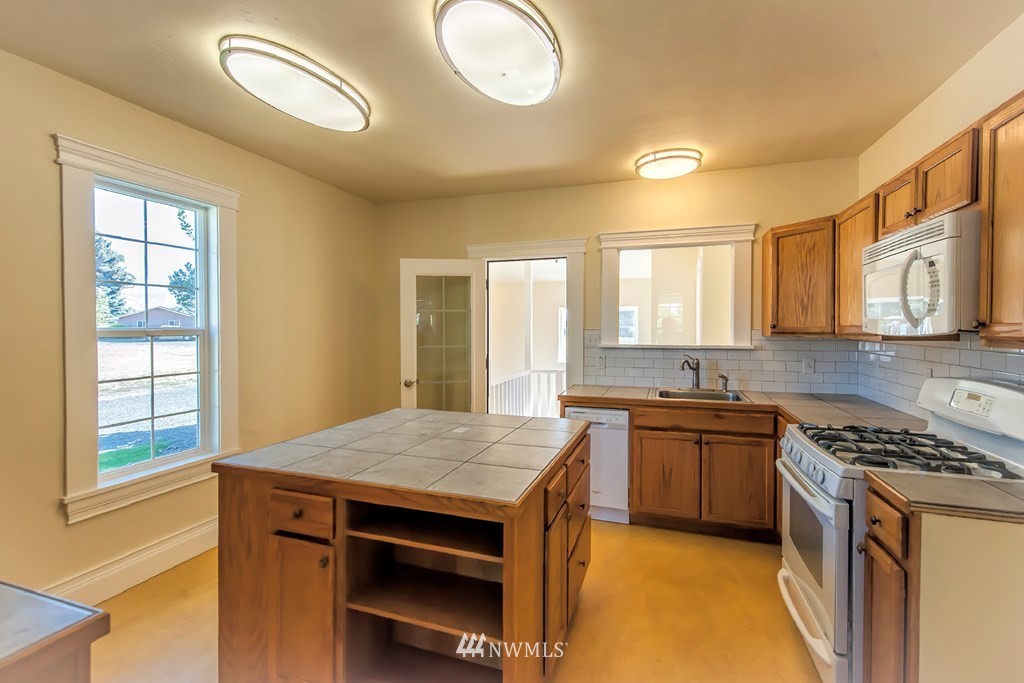 944 Reser Road Walla Walla, WA 99362 - Photo 13 of 37 Gallery Image 13