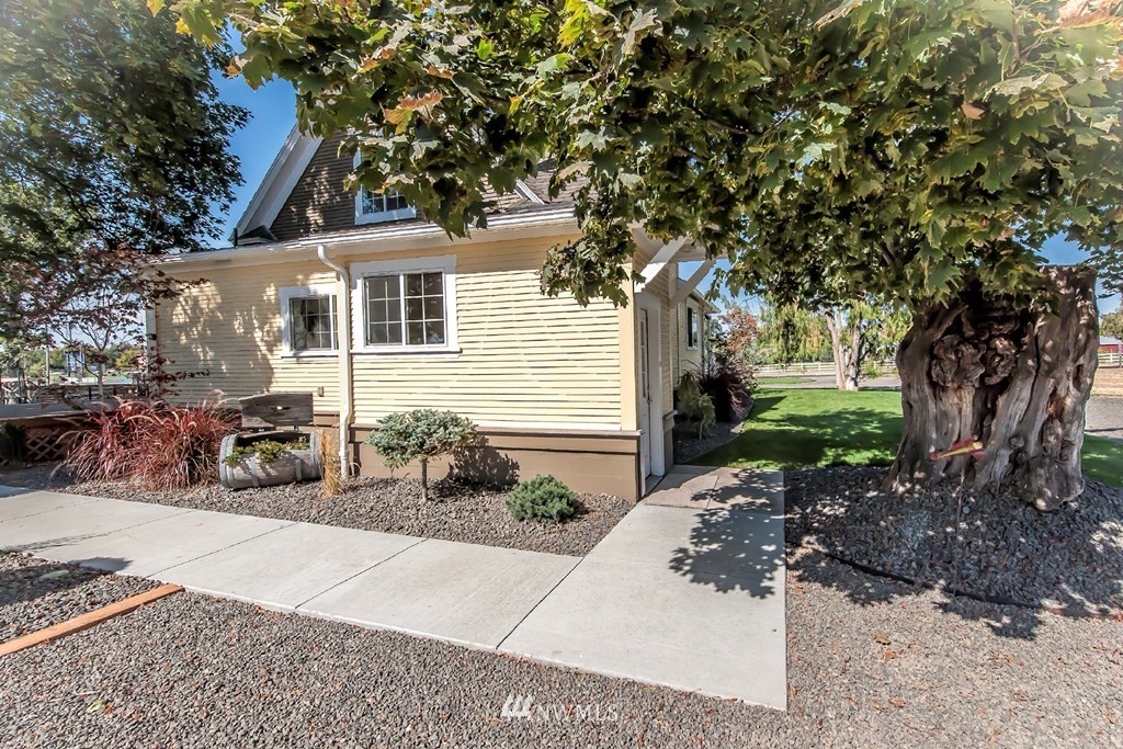 944 Reser Road Walla Walla, WA 99362 - Photo 7 of 37 Gallery Image 7