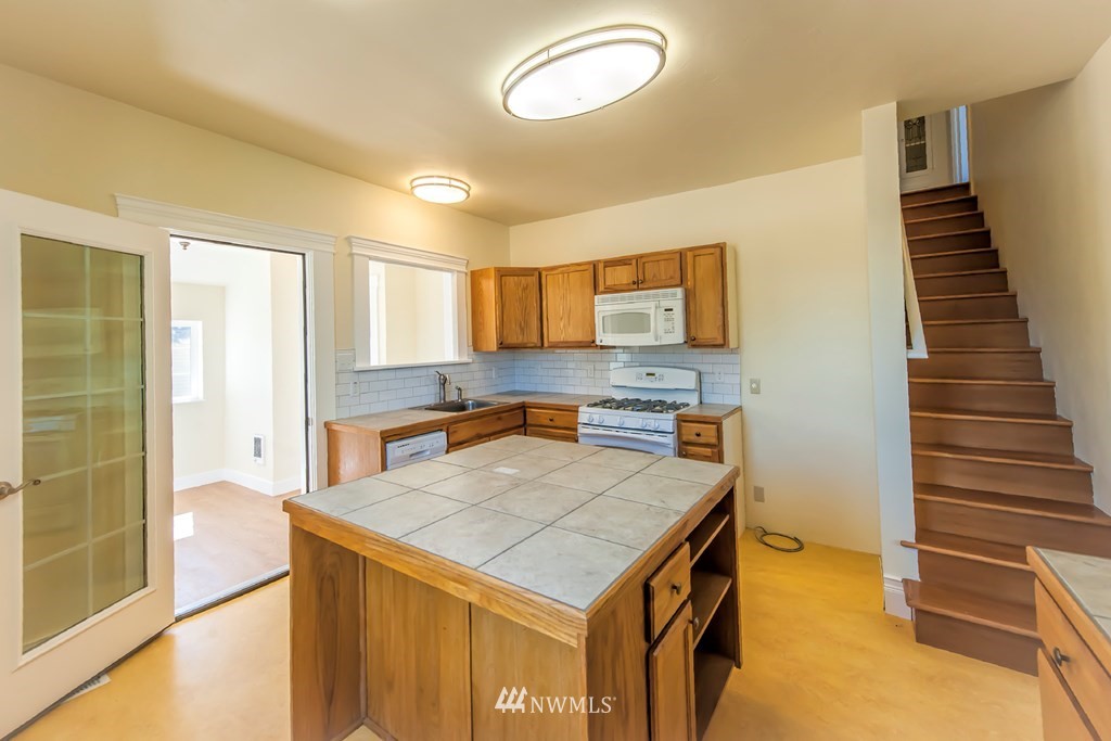 944 Reser Road Walla Walla, WA 99362 - Photo 10 of 37 Gallery Image 10