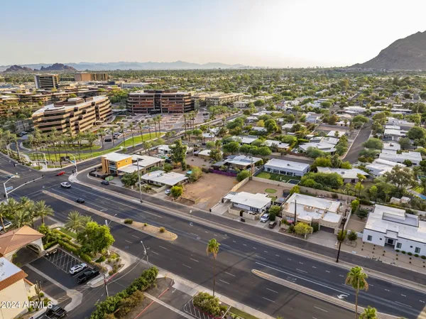 $925,000 | 5016 North Scottsdale Road, Unit 84, Paradise Valley, AZ 85253