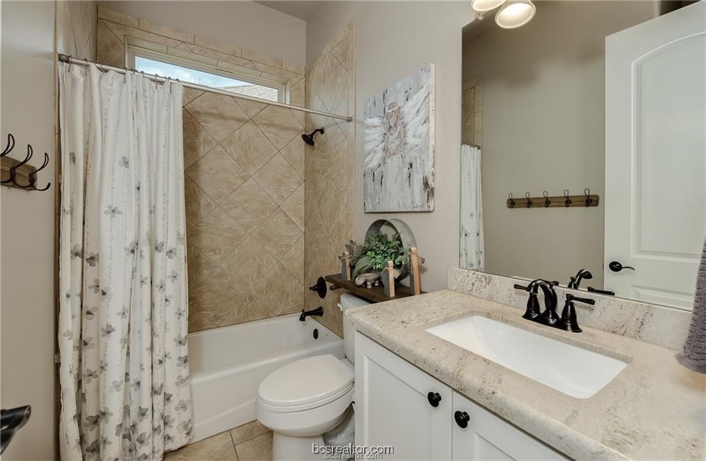 3549 Foxcroft Path Bryan, TX 77808 - Photo 11 of 20