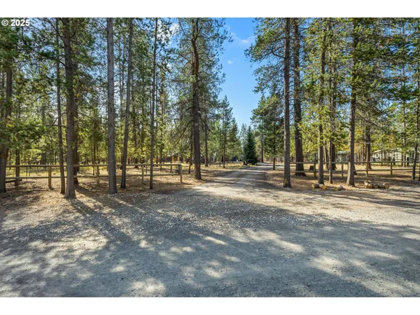 $750,000 | 15943 Cascade Lane, La Pine, OR 97739
