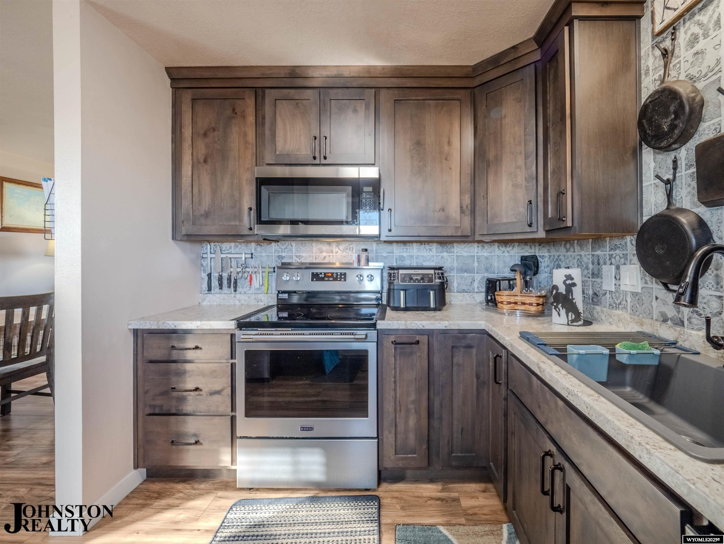 12 North Badger Road Glenrock, WY 82637 - Photo 8 of 43