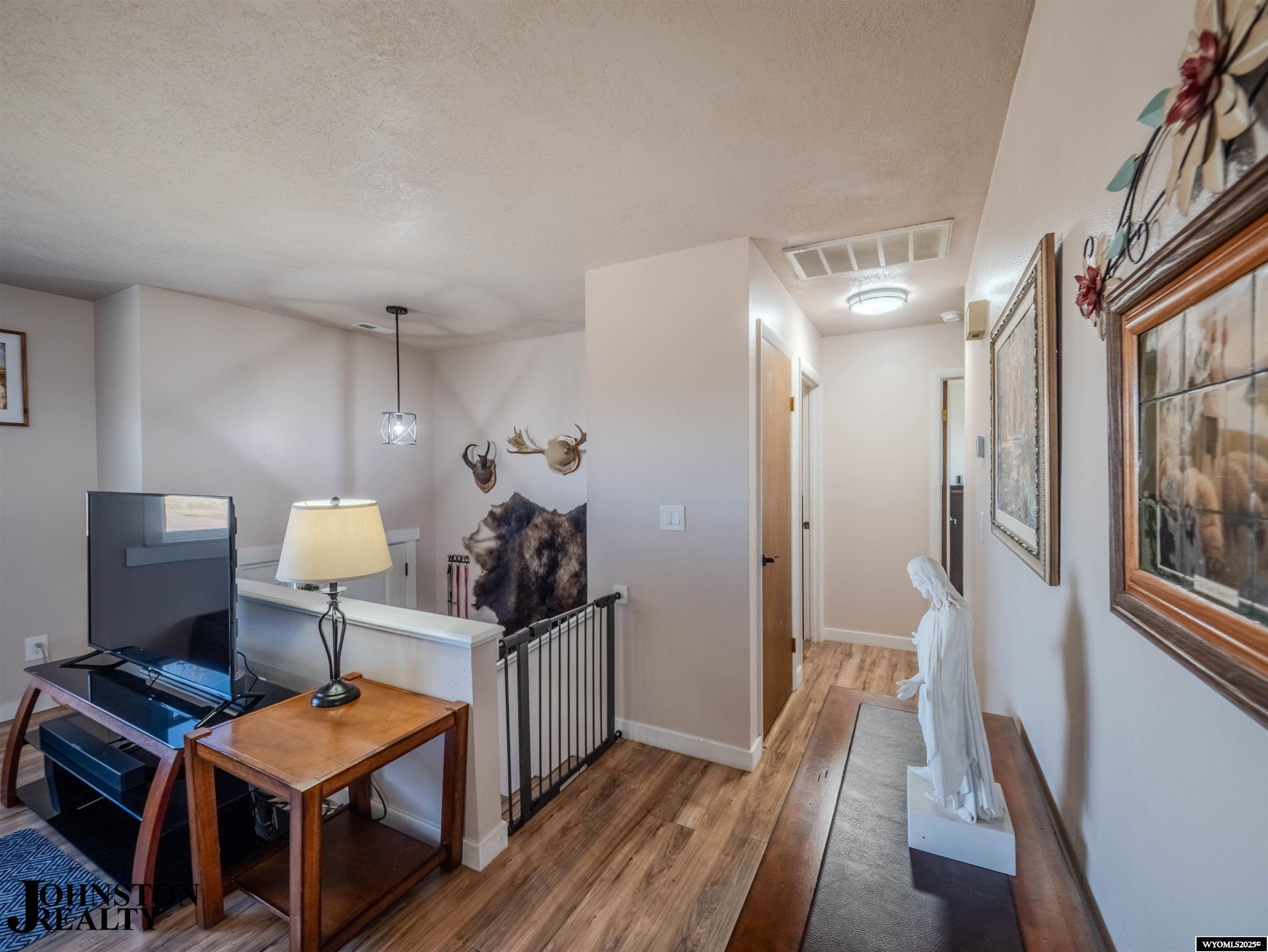 12 North Badger Road Glenrock, WY 82637 - Photo 10 of 43