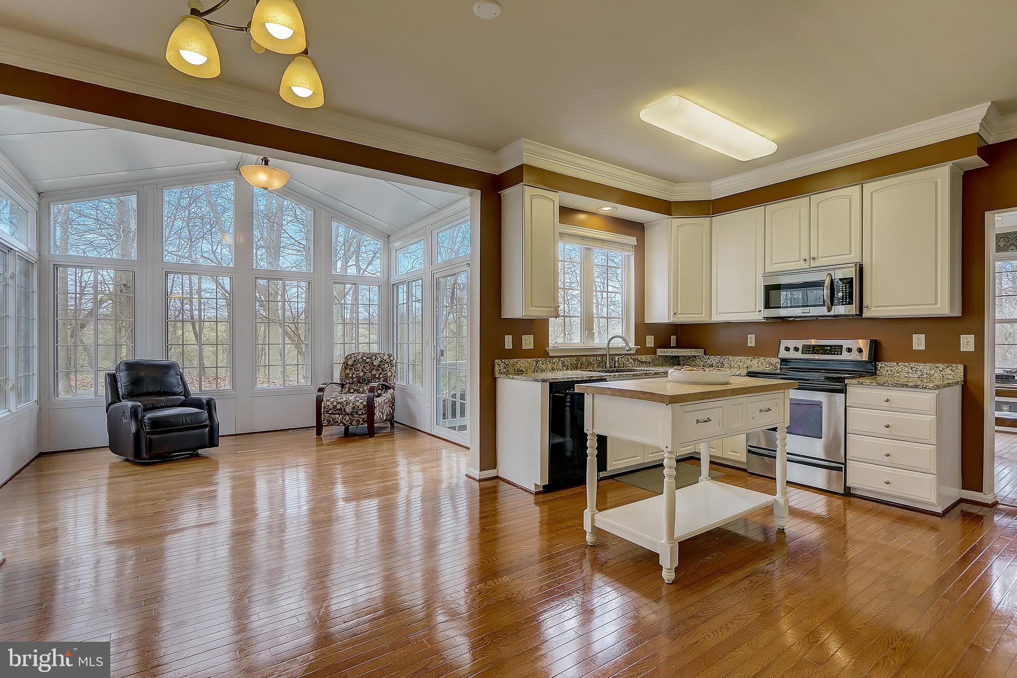 8000 Big Pool Road Laurel, MD 20724 - Photo 14 of 80 Beautiful Morning Room