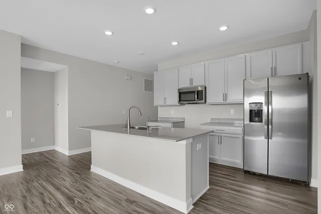 $278,995 | 5232 Foxley Pk Lane, Avon, IN 46123