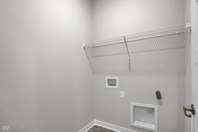 $278,995 | 5232 Foxley Pk Lane, Avon, IN 46123