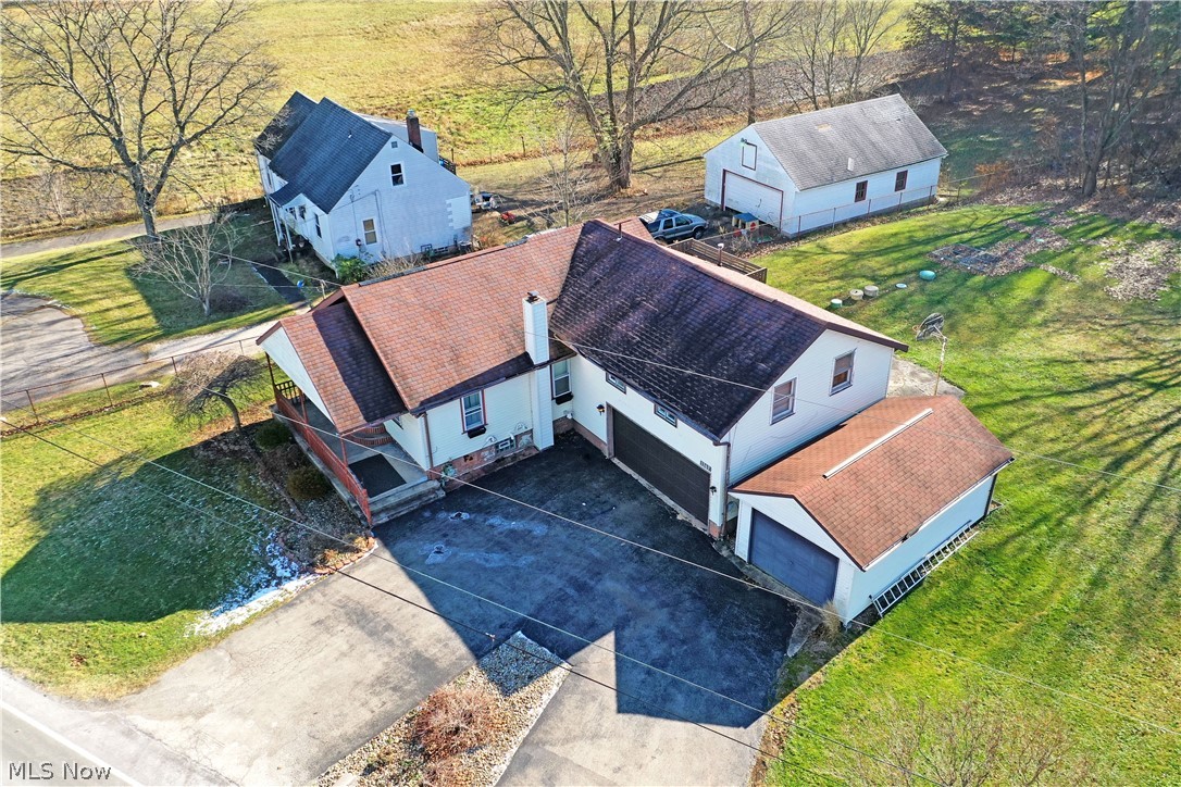 1367 Niles Vienna Road Niles, OH 44446 - Photo 3 of 35 Gallery Image 3