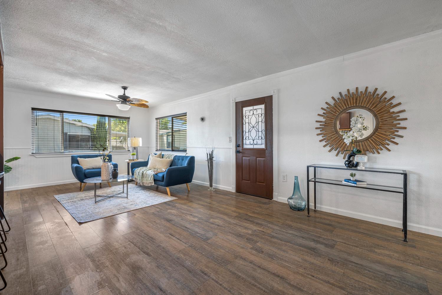 2621 Prescott Road, Unit 79 Modesto, CA 95350 - Photo 10 of 41 a living room with furniture