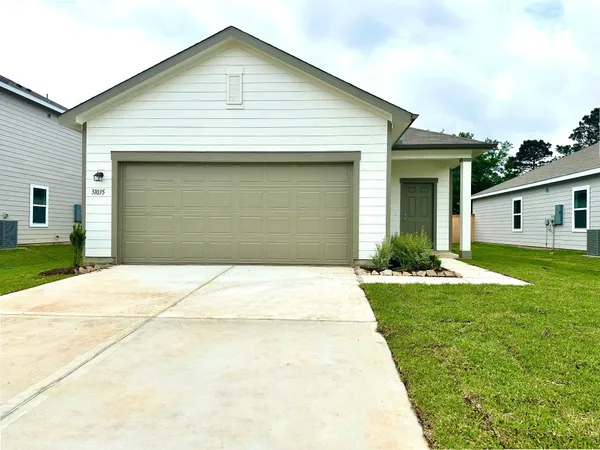 $234,990 | 31035 Gayle Prairie Oaks Street, Waller, TX 77484