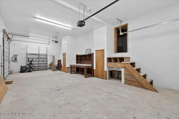 $785,000 | 6487 East Hayden Lake Road, Hayden, ID 83835