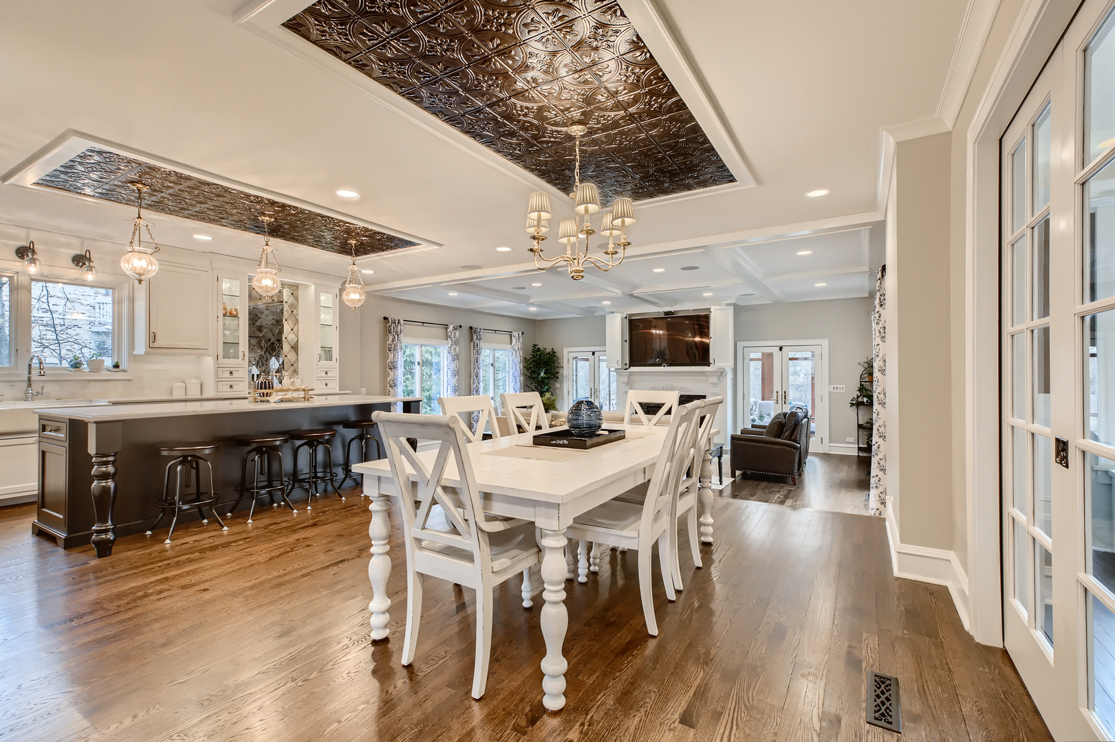 407 Brierhill Road Deerfield, IL 60015 - Photo 24 of 34 a view of a dining room with furniture and wooden floor