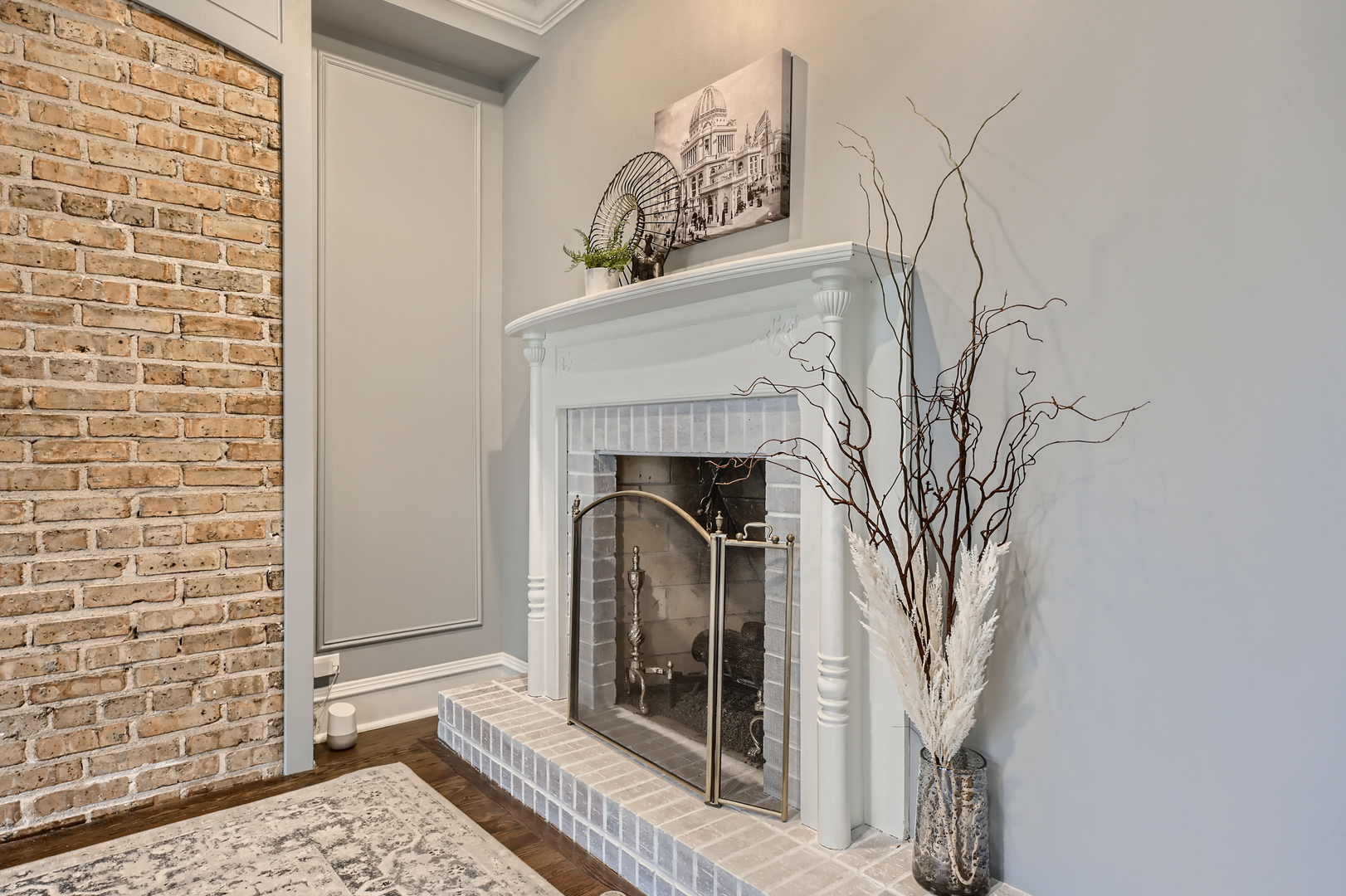 407 Brierhill Road Deerfield, IL 60015 - Photo 5 of 34 a close view of a fireplace in the room