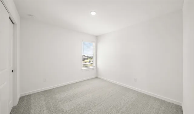 $369,900 | 690 Daniels Lake Lane, Dayton, TX 77535