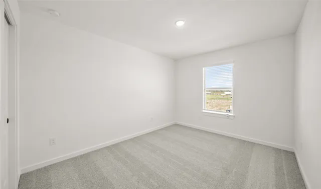 $369,900 | 690 Daniels Lake Lane, Dayton, TX 77535