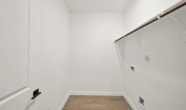 $369,900 | 690 Daniels Lake Lane, Dayton, TX 77535