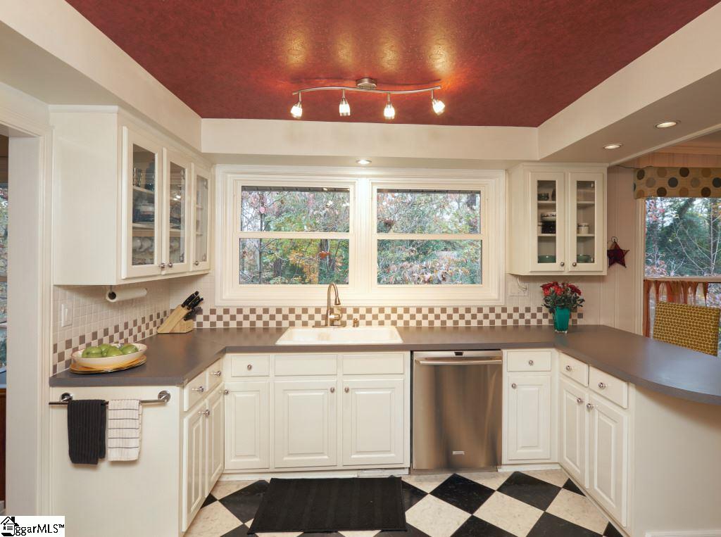 4 Rockmont Road Greenville, SC 29615 - Photo 14 of 33 Gallery Image 14