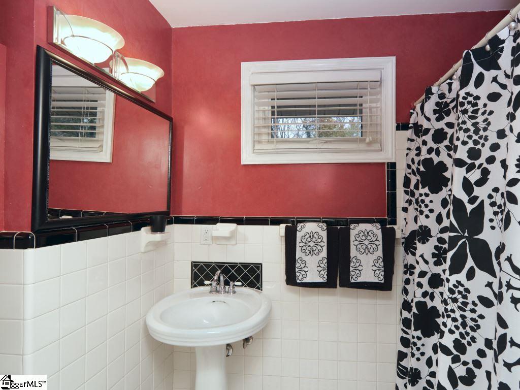 4 Rockmont Road Greenville, SC 29615 - Photo 21 of 33 Gallery Image 21