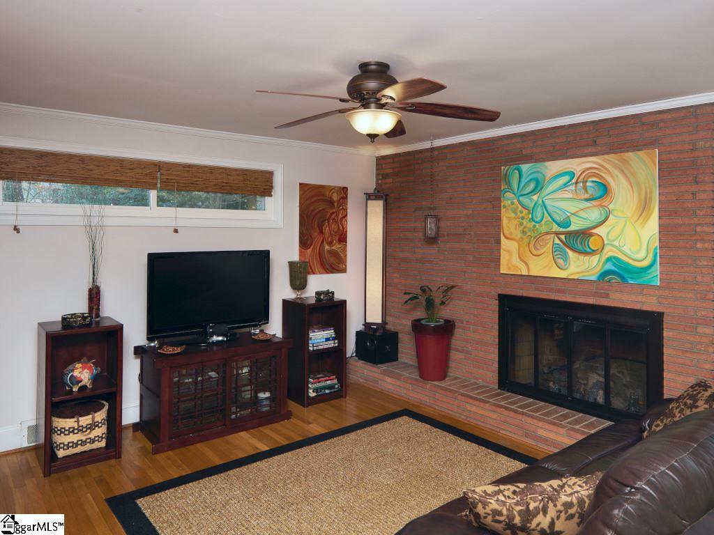 4 Rockmont Road Greenville, SC 29615 - Photo 7 of 33 Gallery Image 7