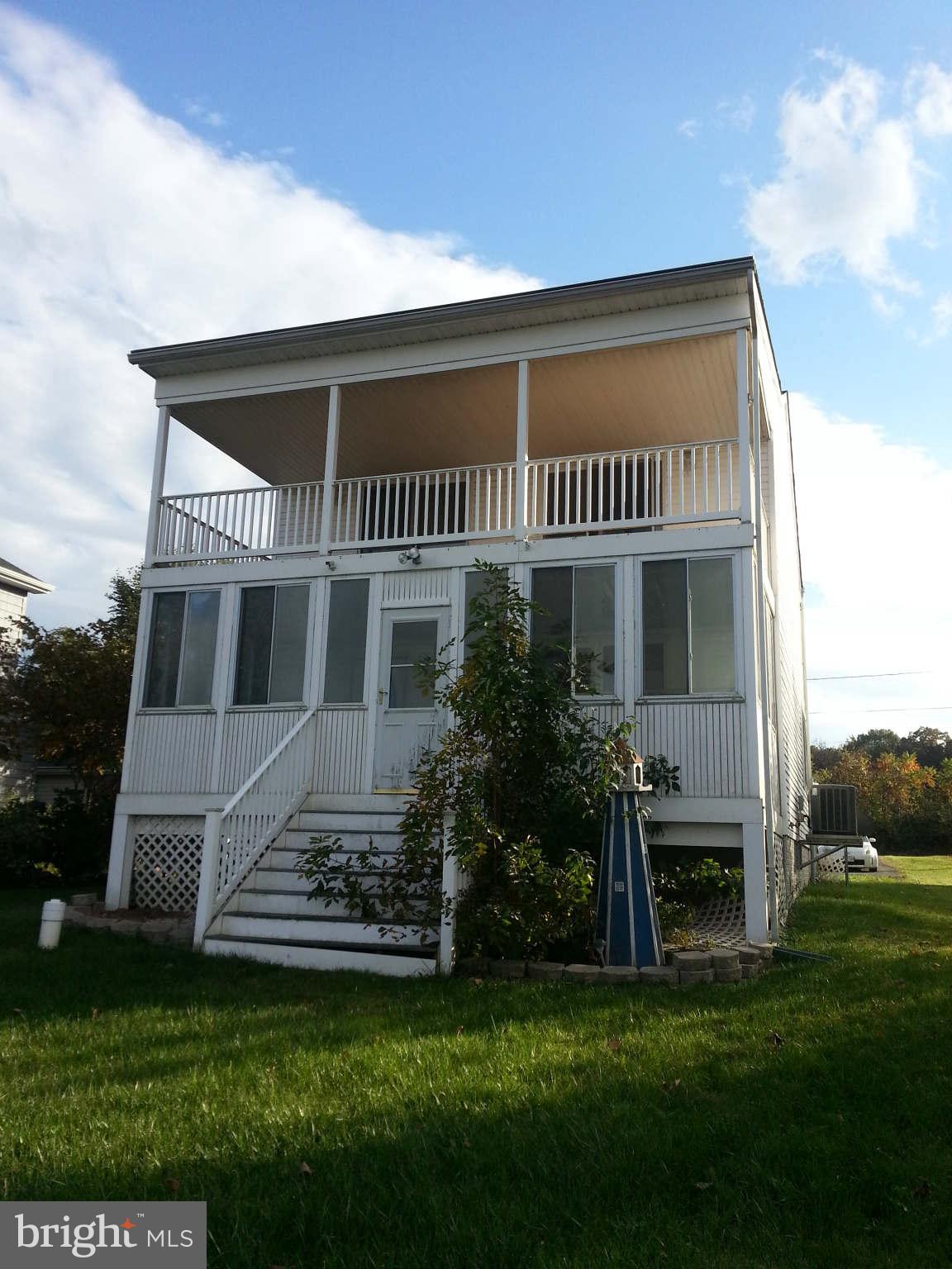 Exterior (Front)
