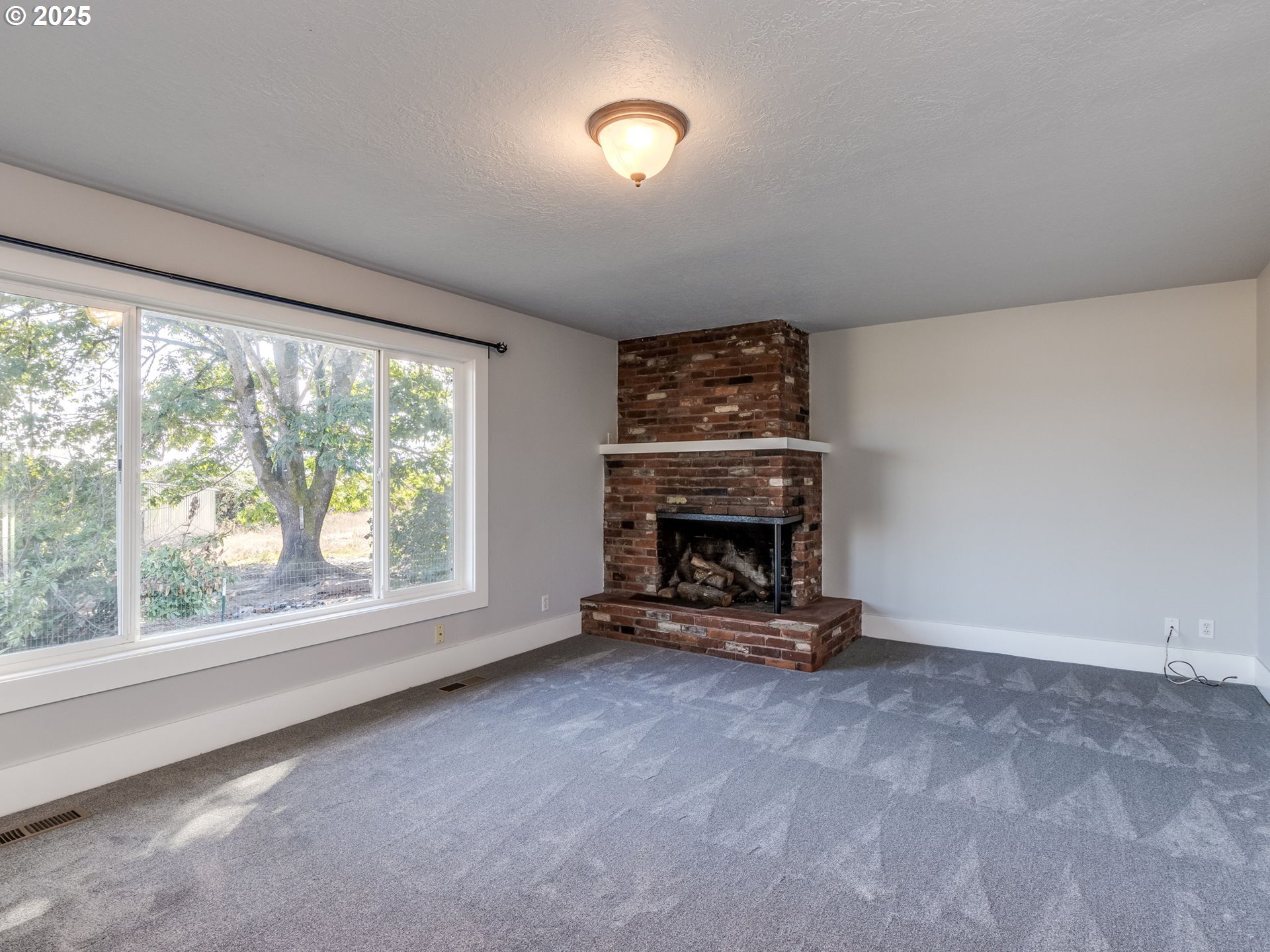 3000 Quinaby Road Northeast Salem, OR 97303 - Photo 18 of 45 Family Room