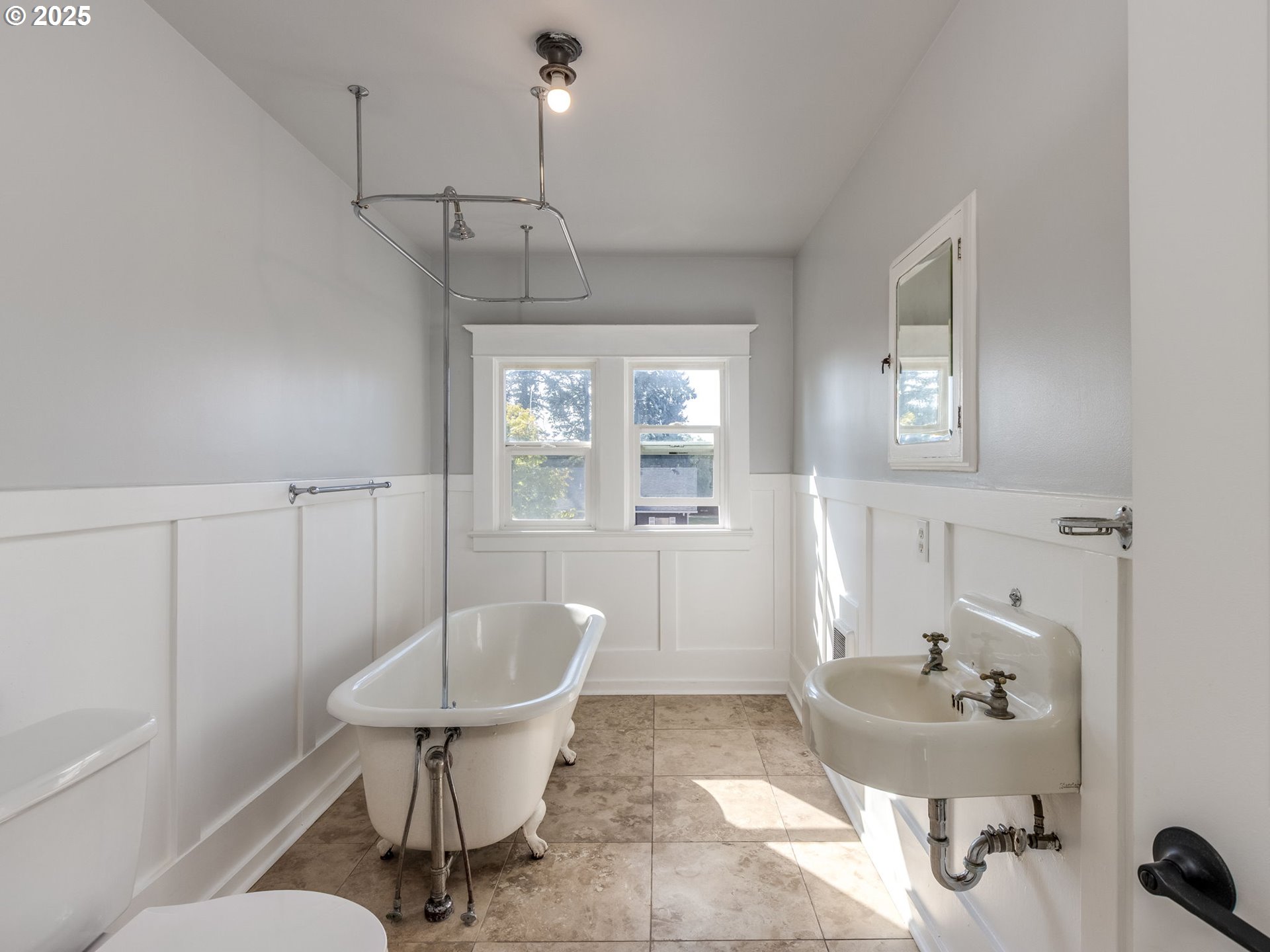 3000 Quinaby Road Northeast Salem, OR 97303 - Photo 27 of 45 Bathroom