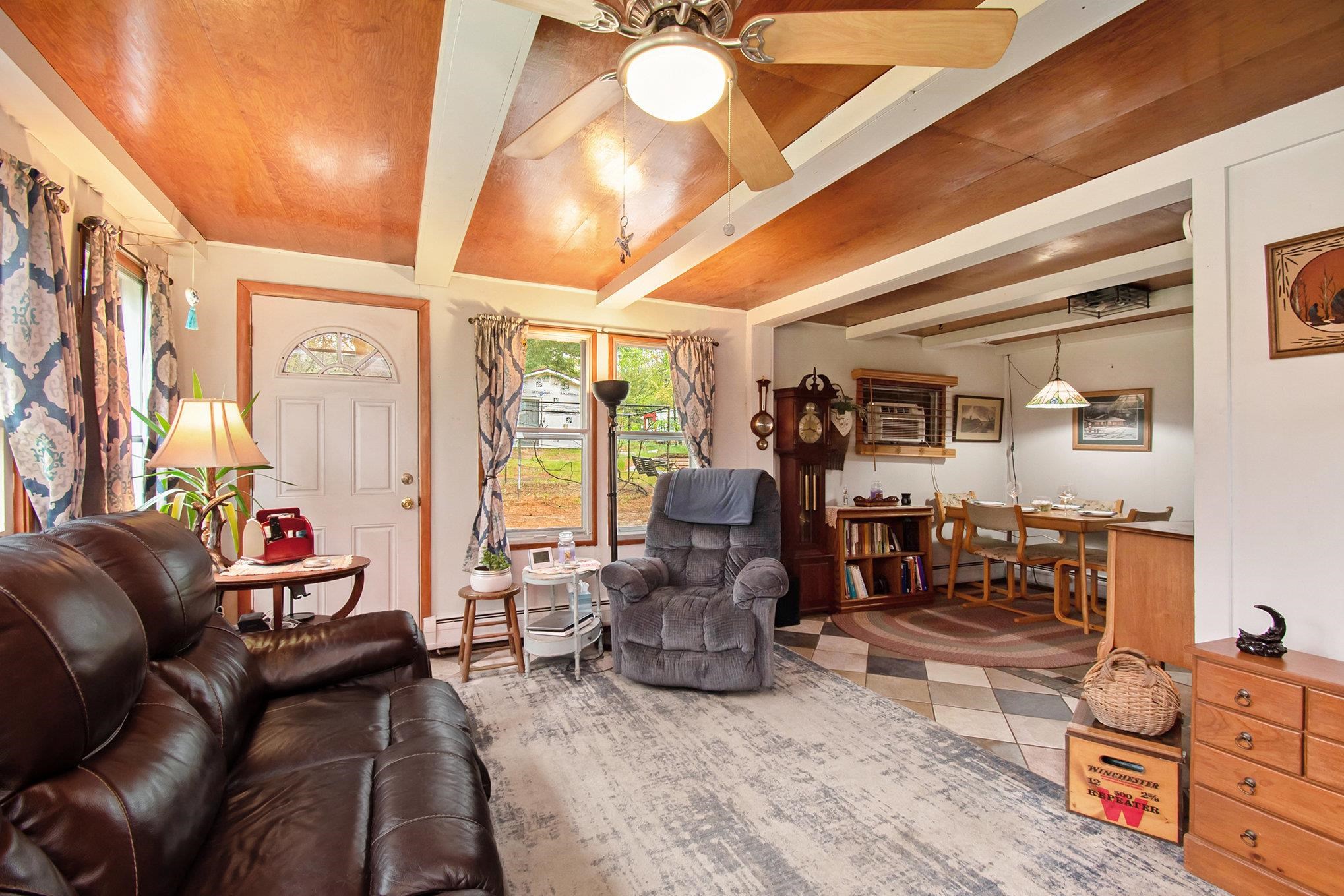 2077 West Clarence Road Harrison, MI 48625 - Photo 8 of 23 1934158-3e87757a-e3c0-449f-a3a6-e61c6e27fa7e.JPG