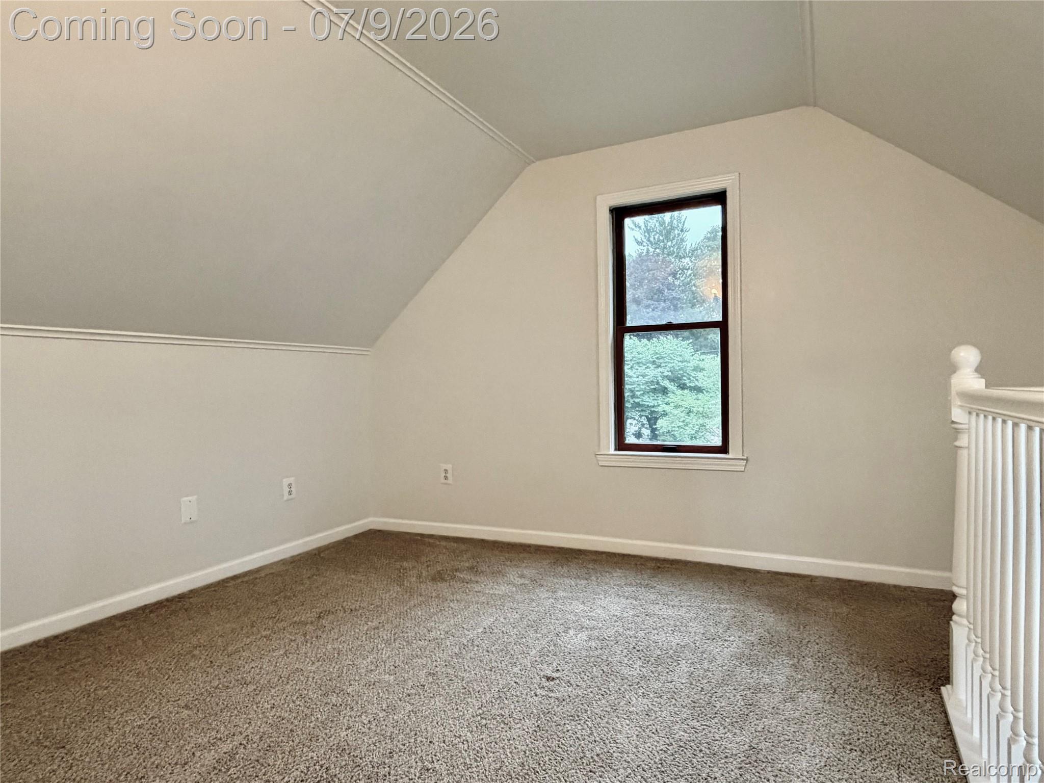 610 Quarter Street Rochester, MI 48307 - Photo 26 of 43 2nd bedroom
