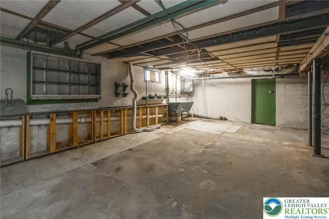 $219,500 | 446 Williams Street, Easton, PA 18042