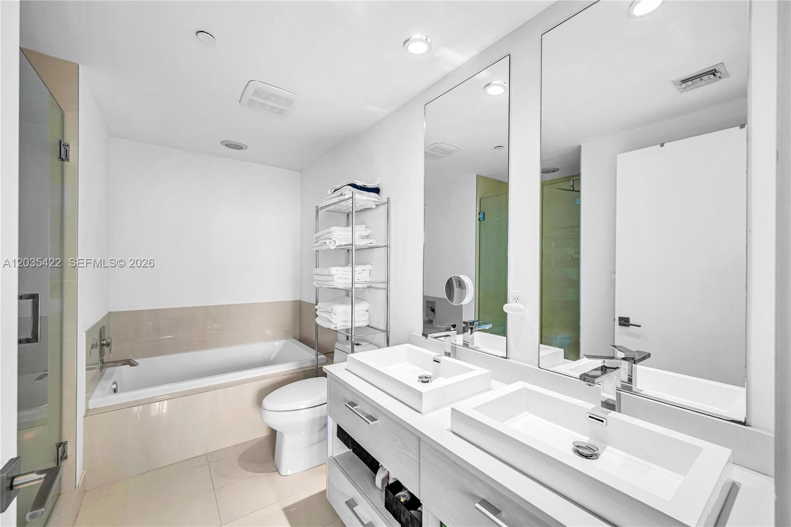 45 Southwest 9th Street, Unit 2103 Miami, FL 33130 - Photo 19 of 29