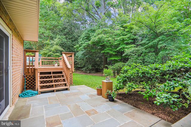 $900,000 | 5 Halifax Court, Rockville, MD 20850