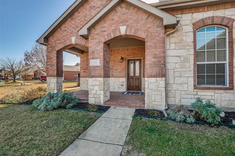 $424,900 | 1710 Chadwick Court, Cedar Hill, TX 75104