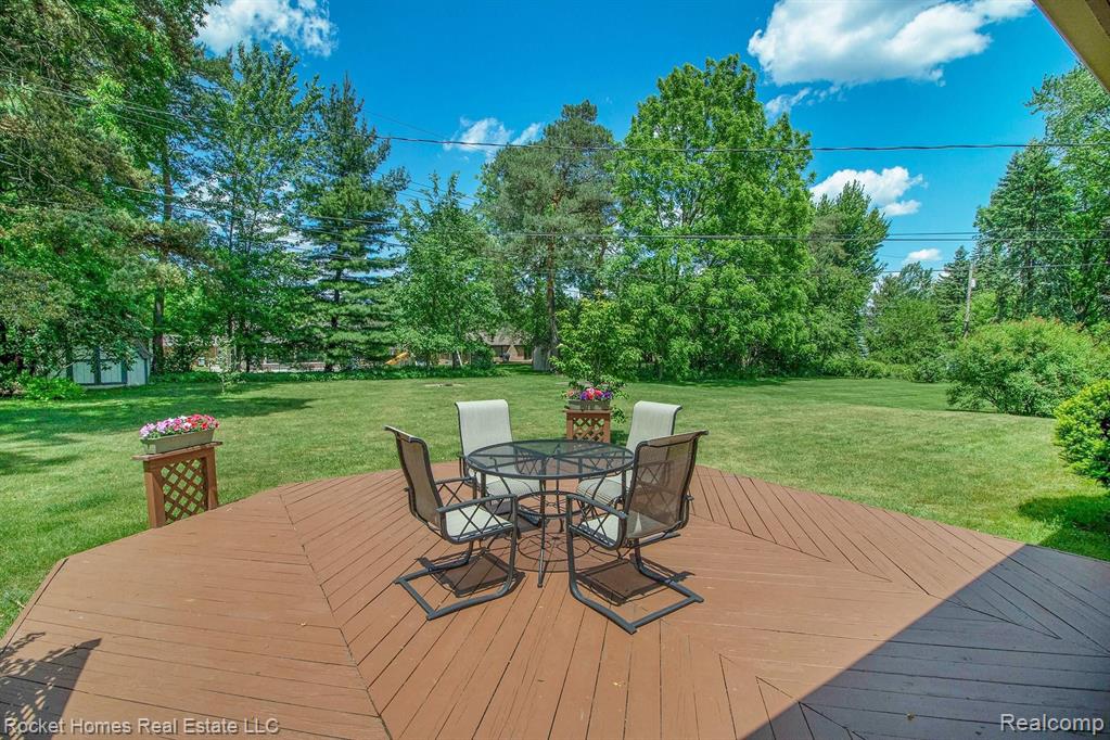 180 Montmorency Road Rochester Hills, MI 48307 - Photo 30 of 32