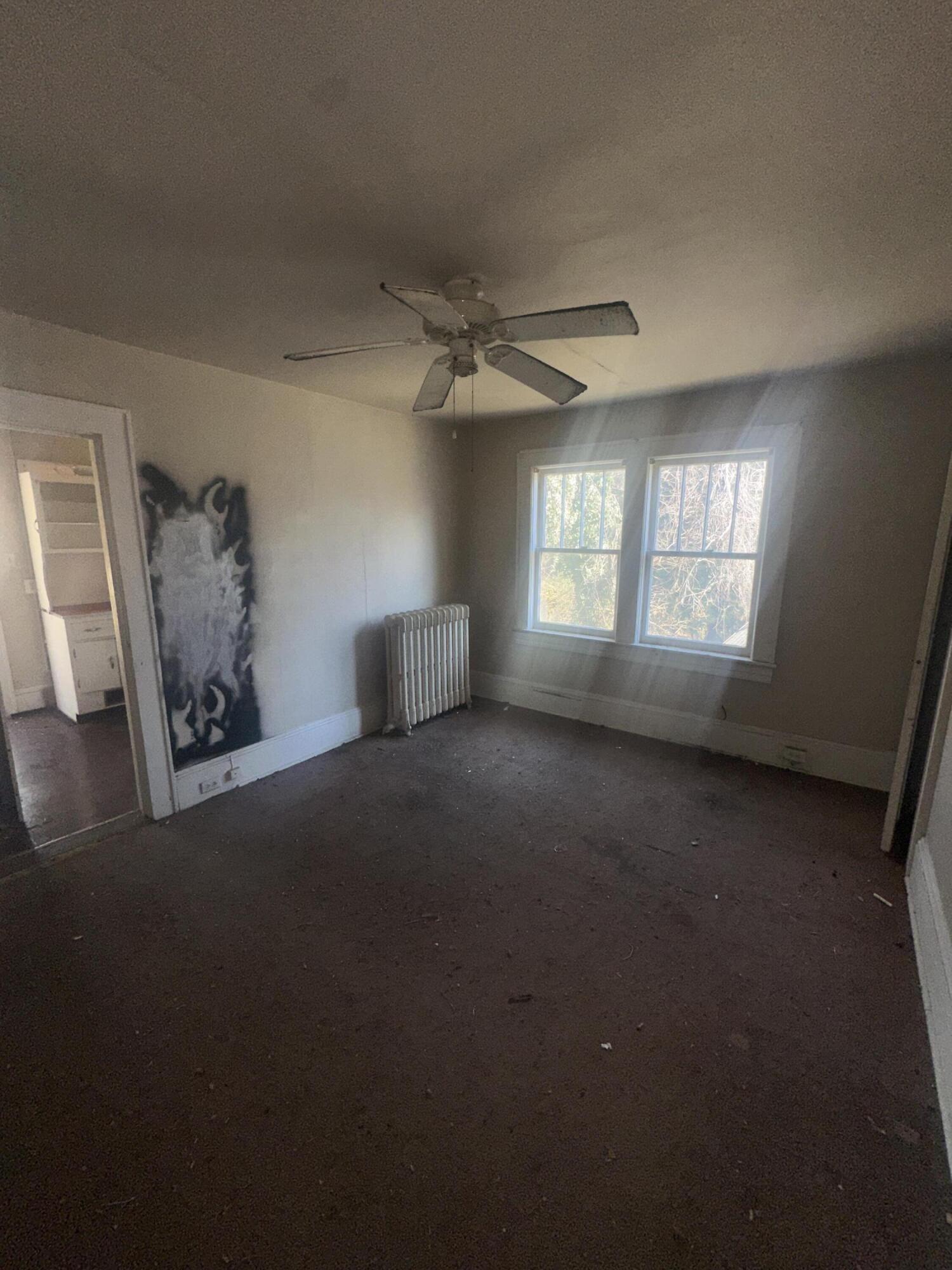 1127 Valley Avenue Southwest Roanoke, VA 24015 - Photo 6 of 6 IMG_2728