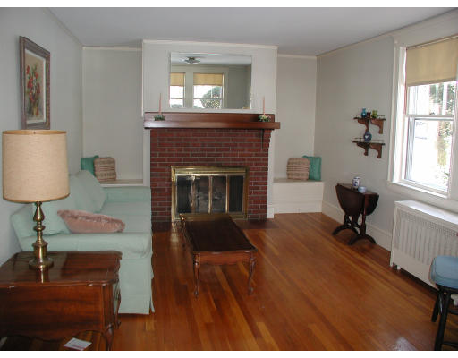 21 Pine Plain Road Wellesley, MA 02481 - Photo 3 of 8