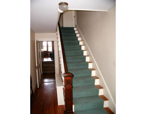 21 Pine Plain Road Wellesley, MA 02481 - Photo 4 of 8
