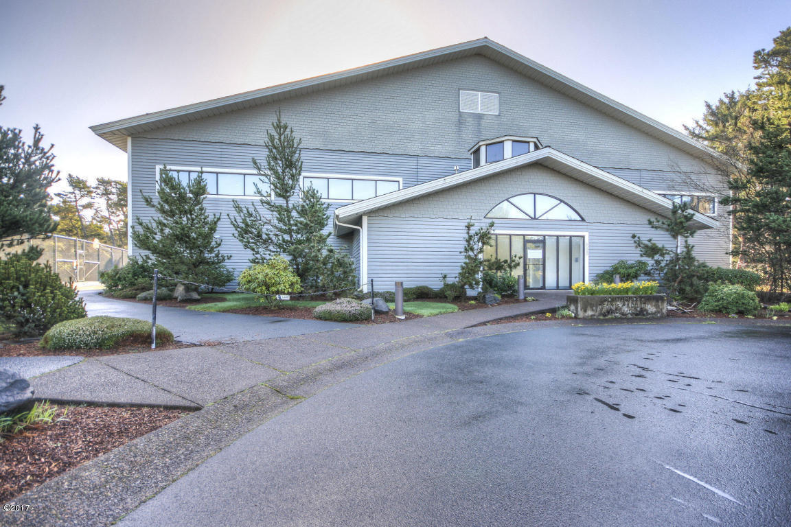 230 Southwest 60th Loop Newport, OR 97366 - Photo 34 of 42 Tennis building