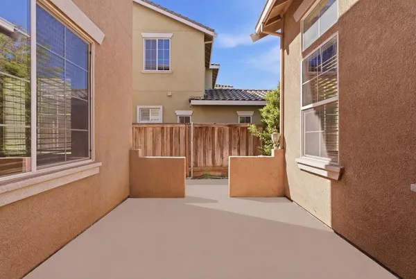 $685,000 | 2153 Saddlebrook Way, Oakdale, CA 95361