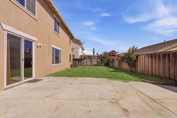 $685,000 | 2153 Saddlebrook Way, Oakdale, CA 95361