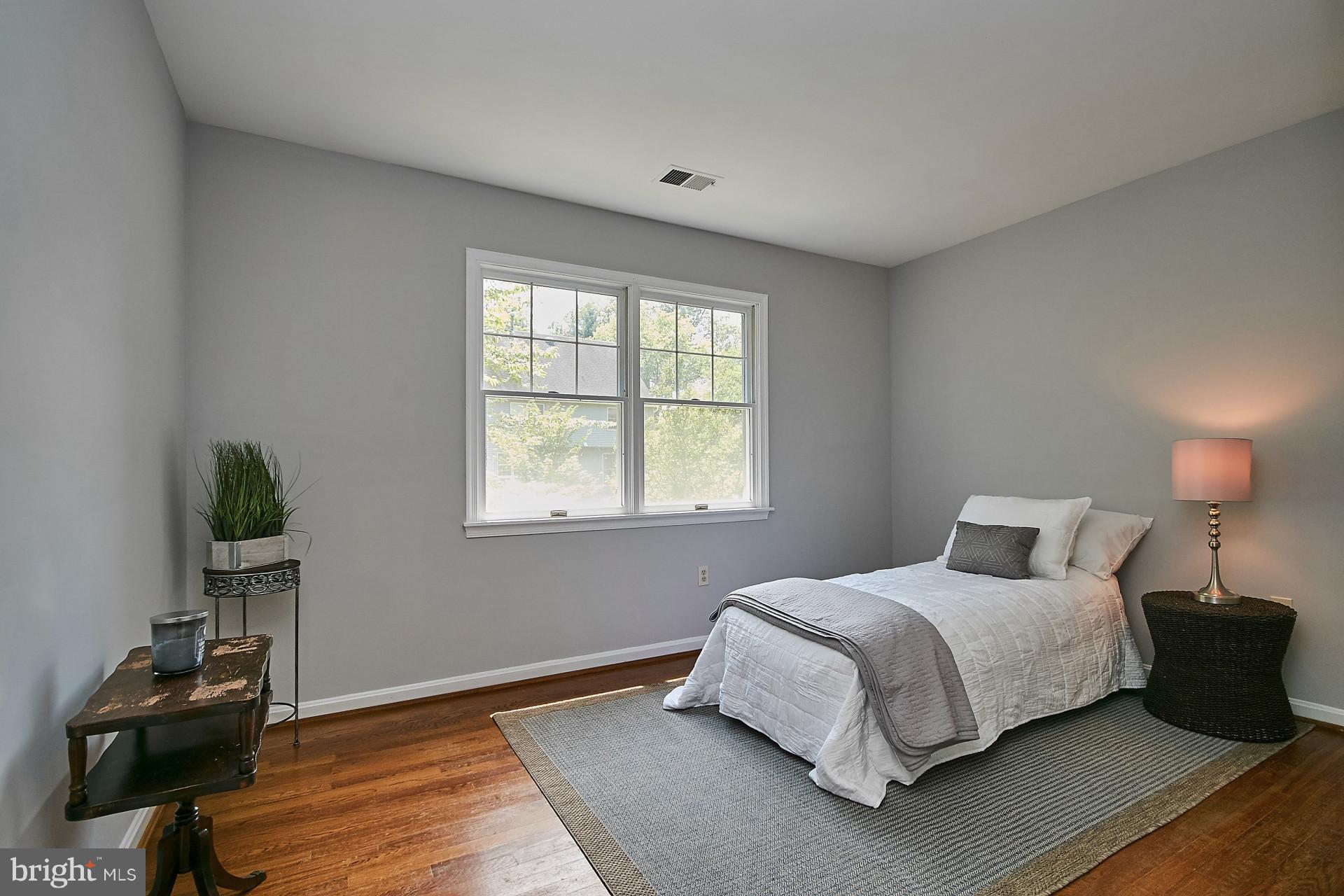 1624 8th Place McLean, VA 22101 - Photo 23 of 29 Third Bedroom