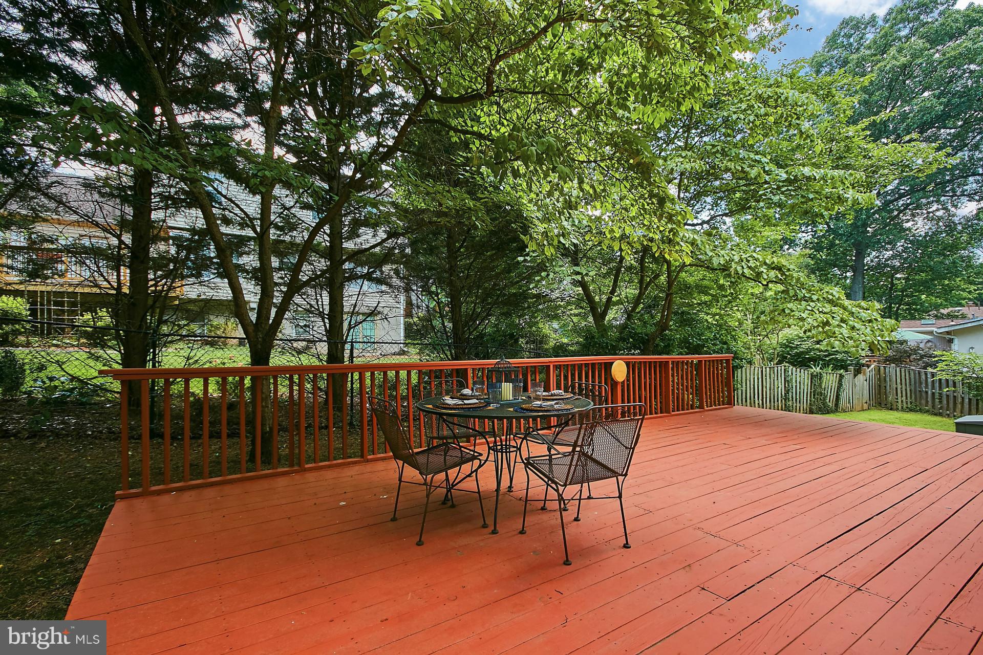 1624 8th Place McLean, VA 22101 - Photo 28 of 29 Large deck off family room