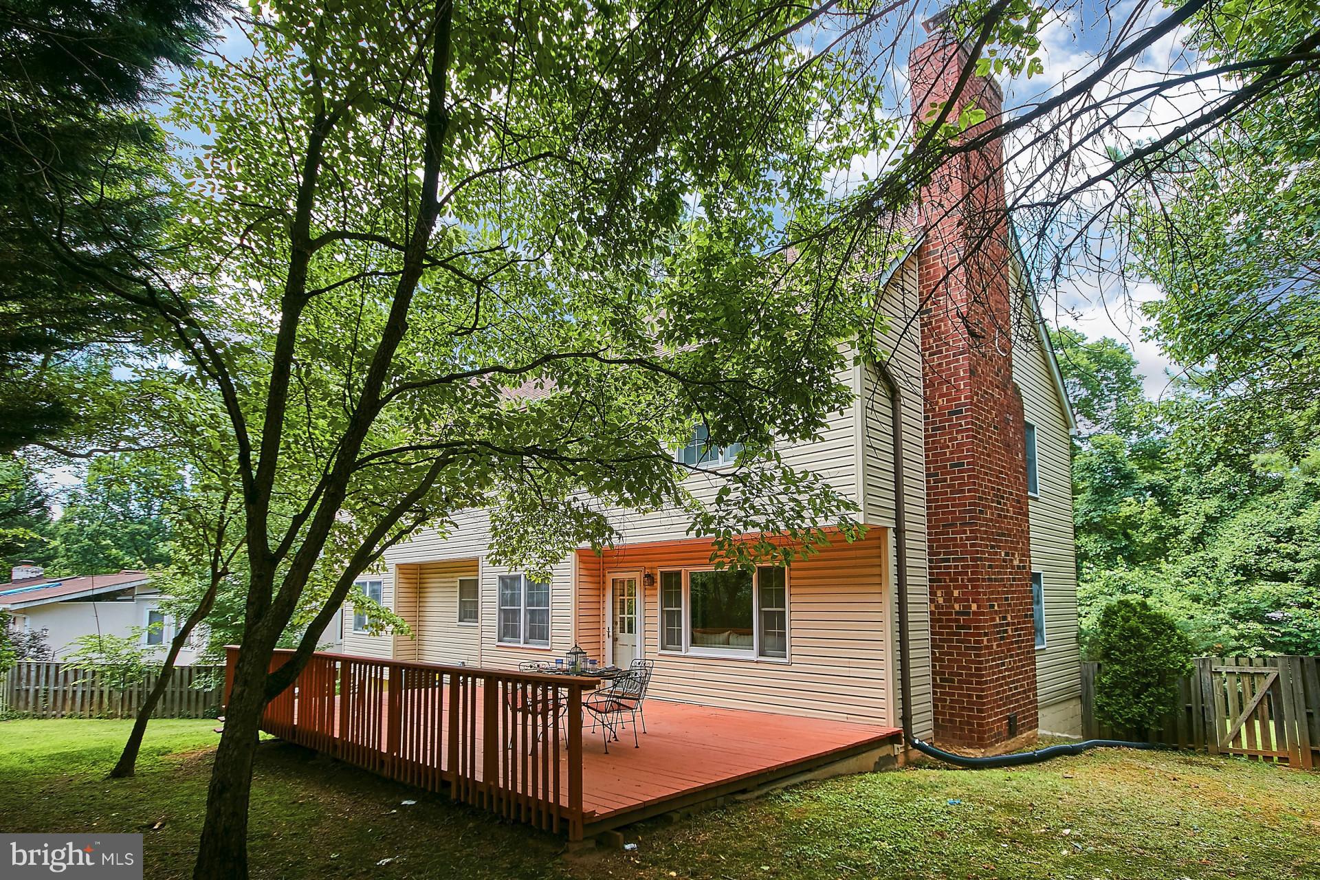 1624 8th Place McLean, VA 22101 - Photo 29 of 29 Fully fenced backyard