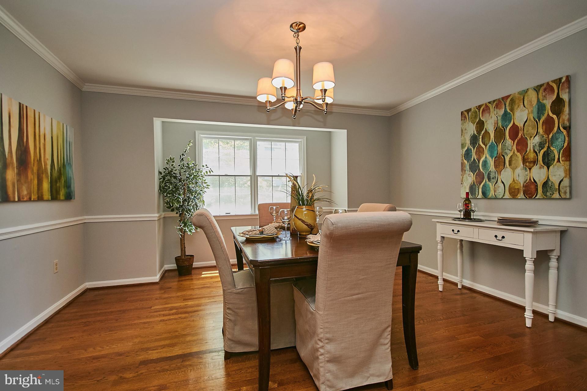 1624 8th Place McLean, VA 22101 - Photo 7 of 29 Large Spacious Dining Room