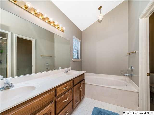 504 Fieldstone Drive Helena, AL 35080 - Photo 16 of 32