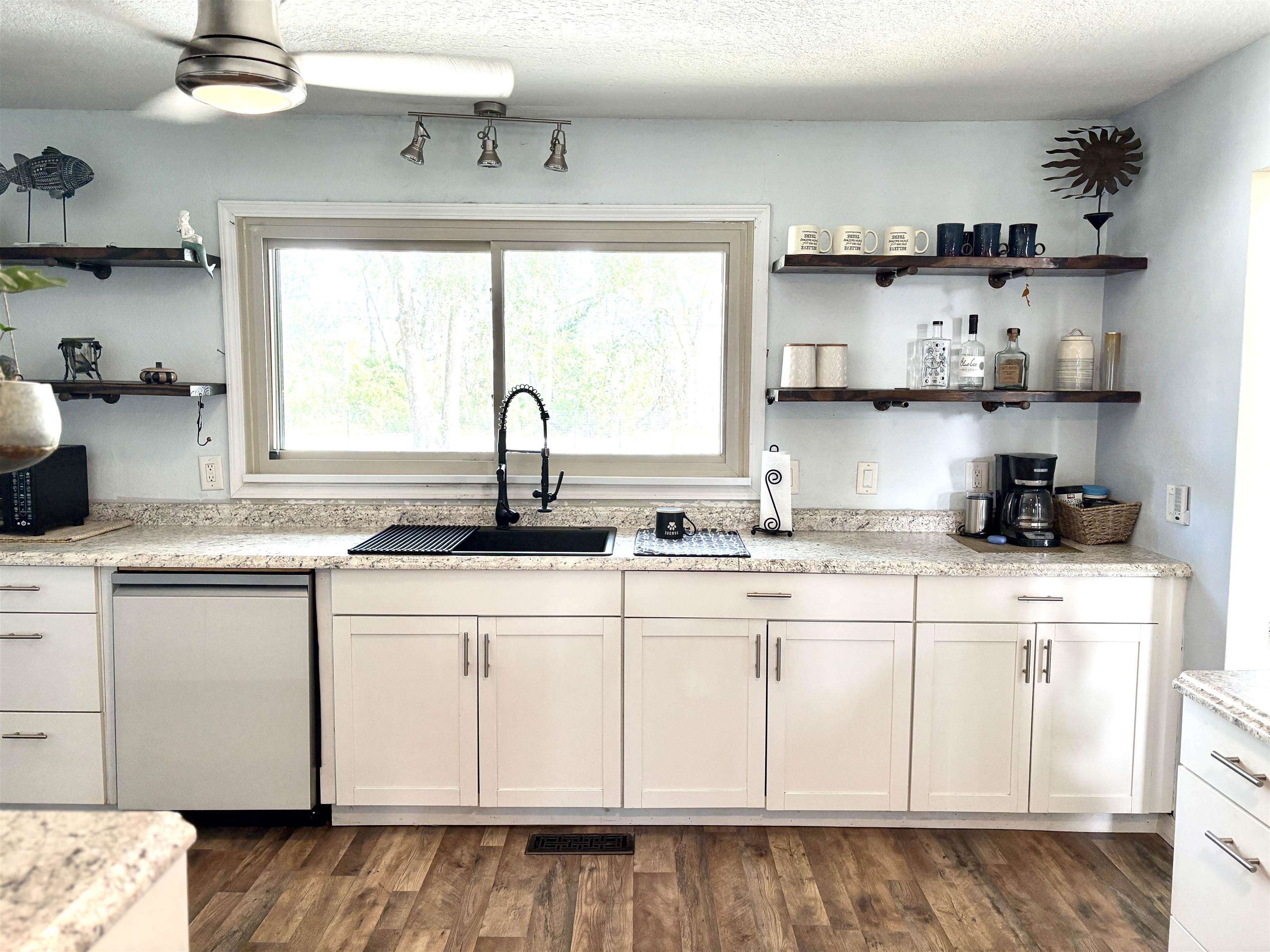 3639 Joel Aman Road Perry, FL 32347 - Photo 8 of 36