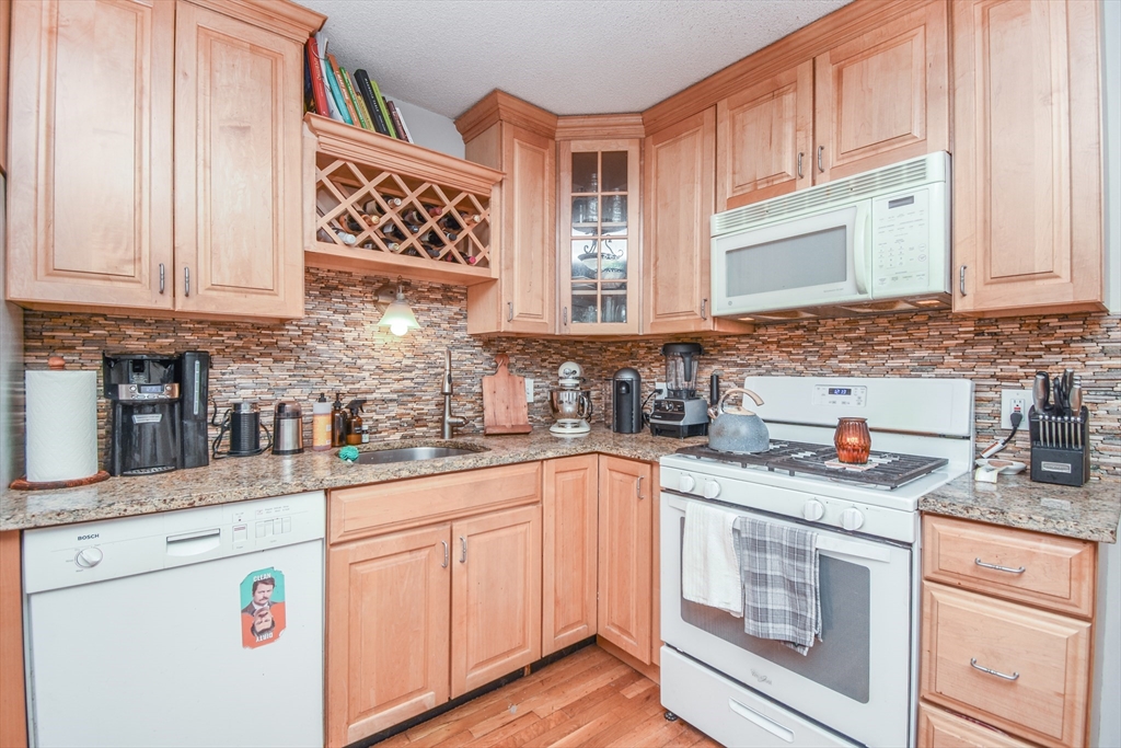 99 Bartlett Street, Unit 2 Boston, MA 02129 - Photo 6 of 17