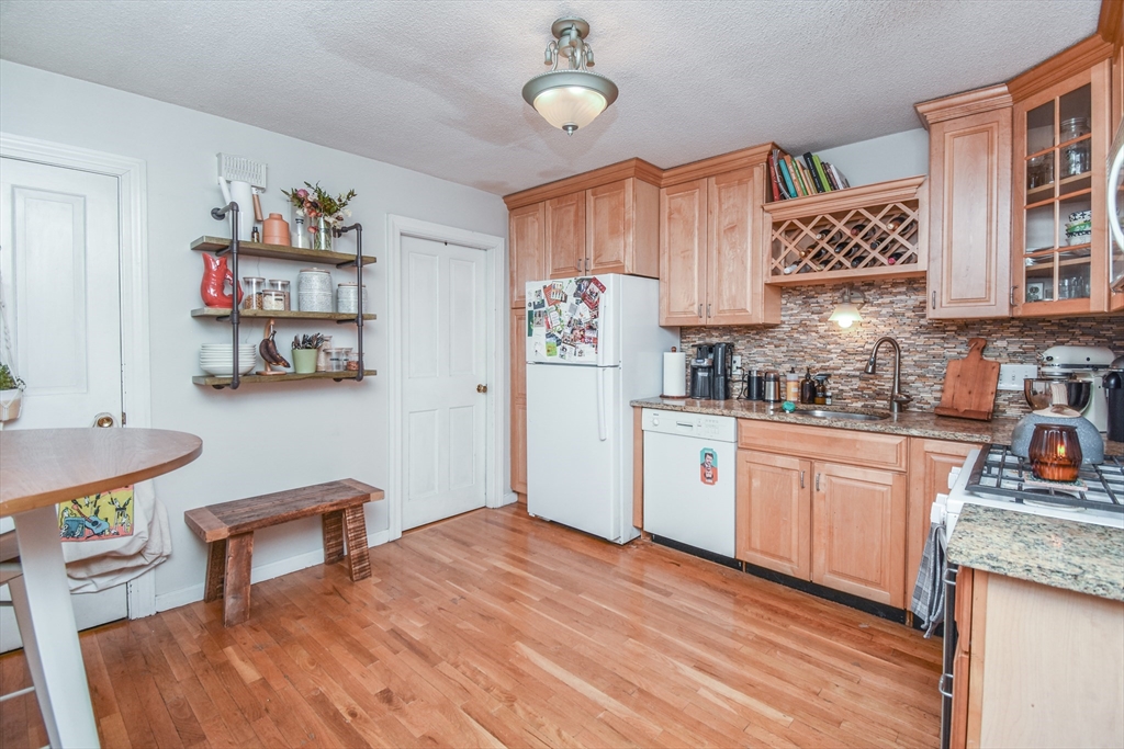 99 Bartlett Street, Unit 2 Boston, MA 02129 - Photo 7 of 17