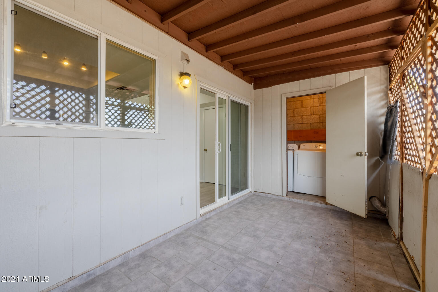 10411 North 11th Avenue, Unit 40 Phoenix, AZ 85021 - Photo 6 of 12 10411 N 11th Ave 40 Phoenix - 230-HDR