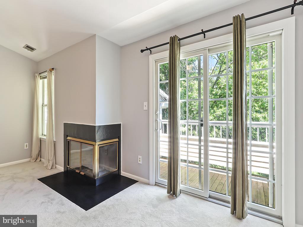 303 Trinity Court, Unit 11 Princeton, NJ 08540 - Photo 11 of 37