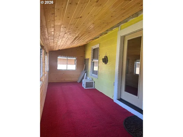 a view of an entryway